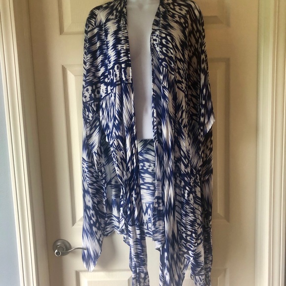 Michael Stars Ruana - Picture 2 of 4